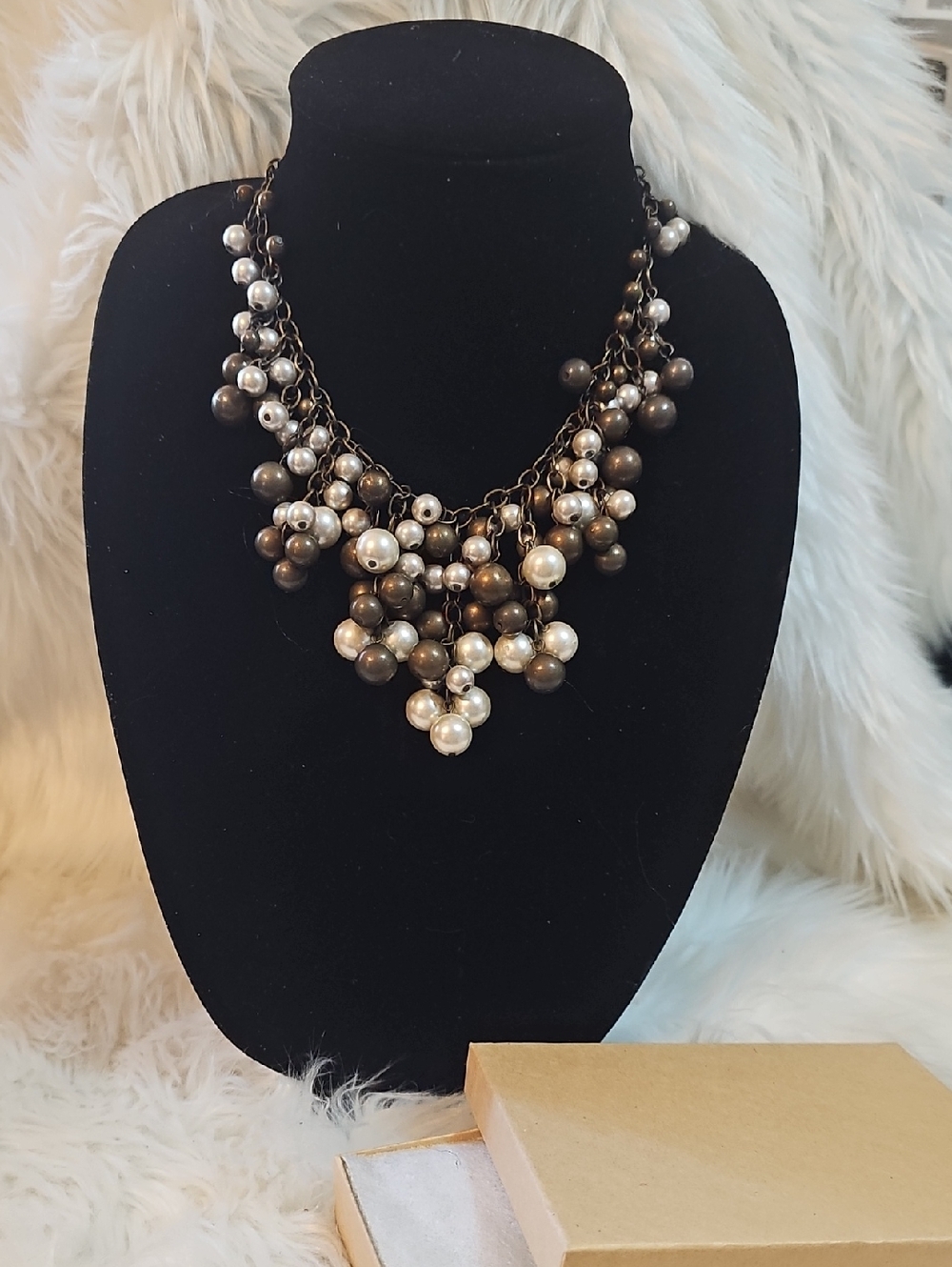 Express Vintage Statement Cluster Pearl Necklace in Cream and Bronze
